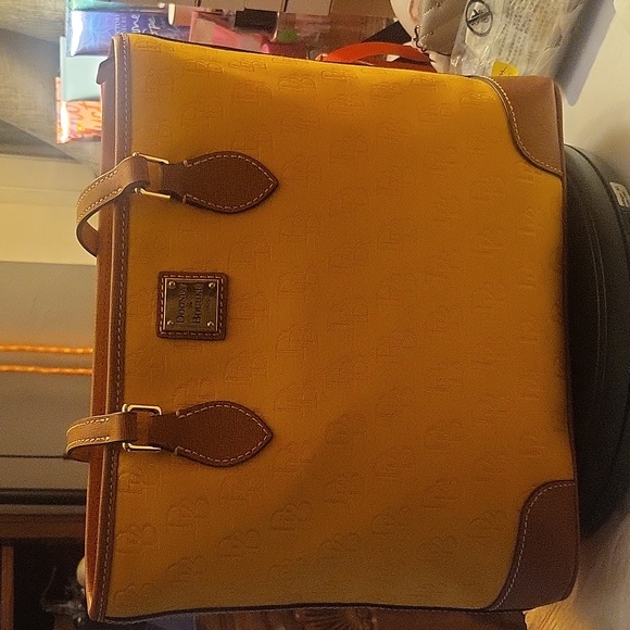 Dooney & bourke yellow or mustard color - Picture 15 of 15